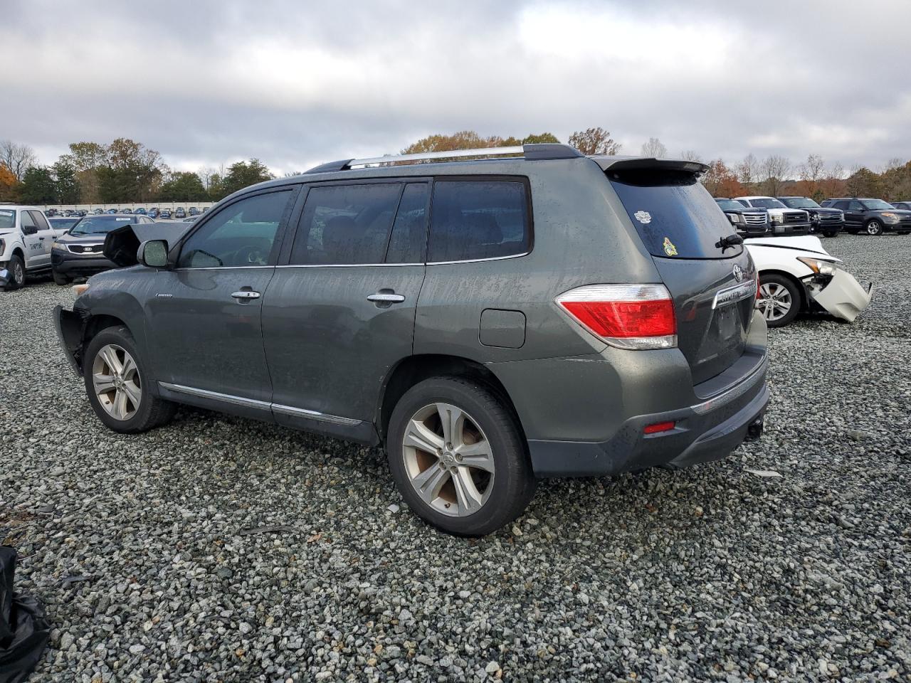 VIN 5TDDK3EH9DS184384 2013 TOYOTA HIGHLANDER no.2