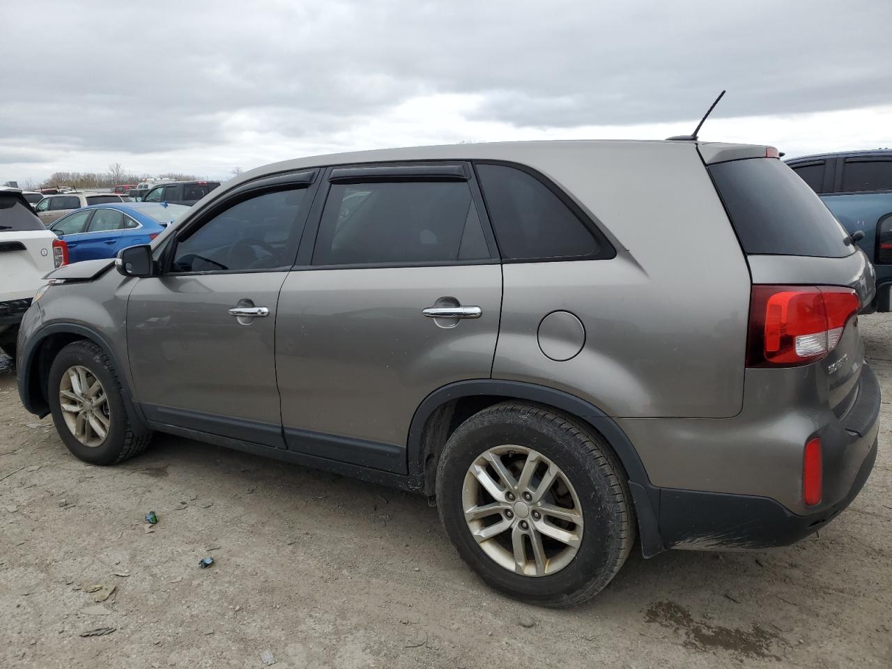 2014 Kia Sorento - Image 2