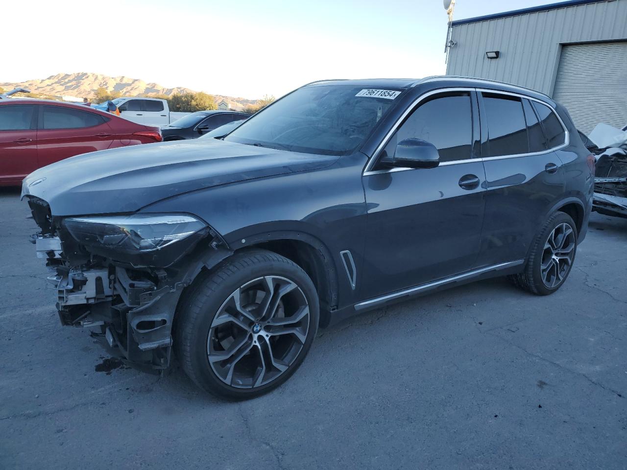 VIN 5UXCR4C08L9B02914 2020 BMW X5 no.1