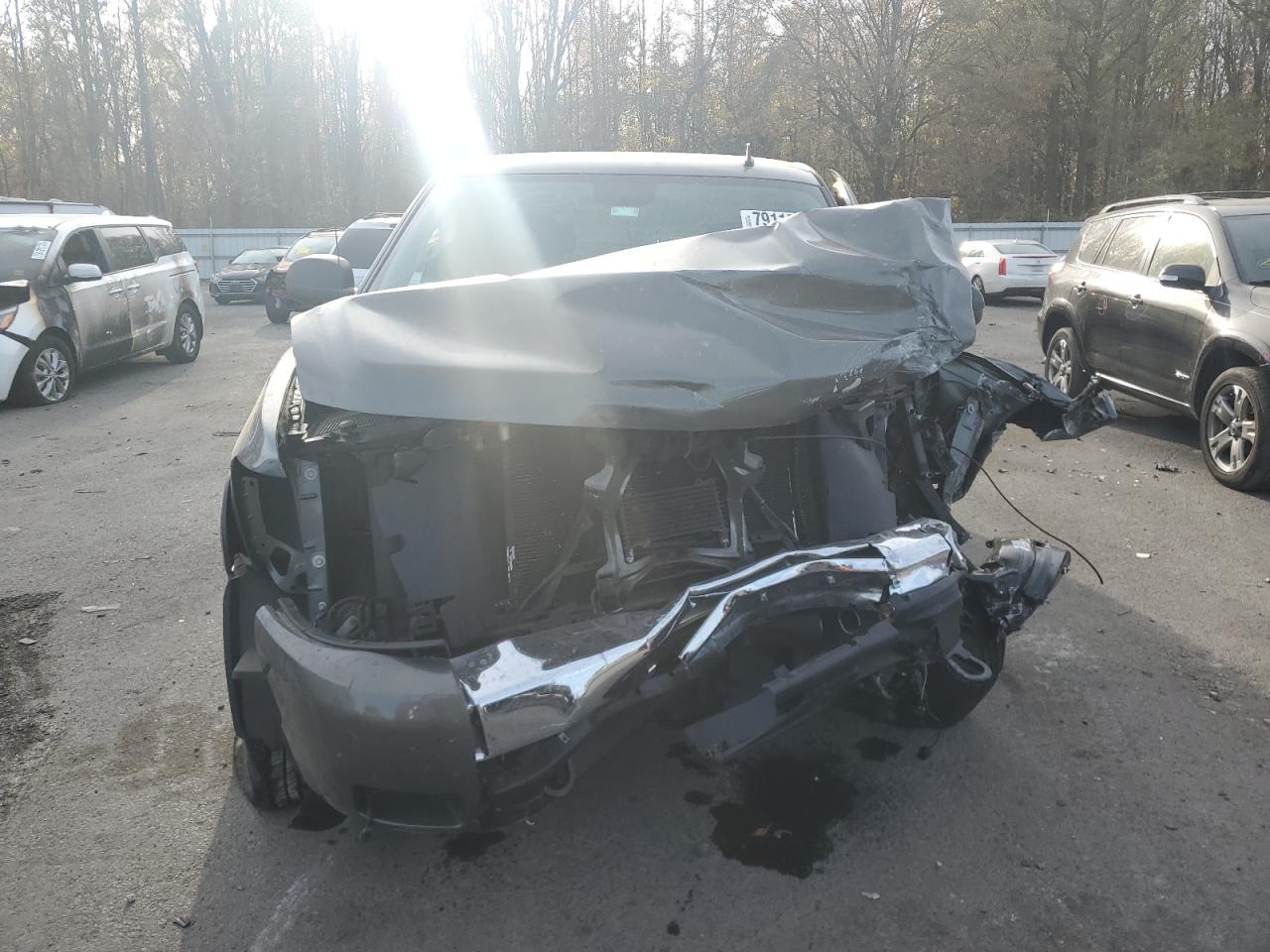 2011 Chevrolet Silverado - Image 5