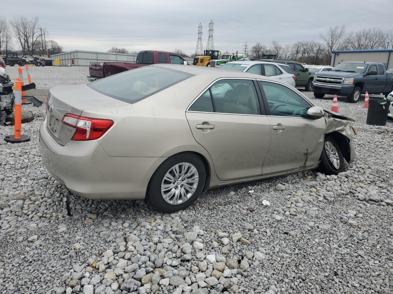 VIN 4T1BF1FK2DU291178 2013 TOYOTA CAMRY no.3