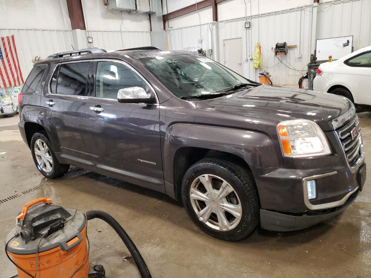 2016 GMC Terrain - Image 4