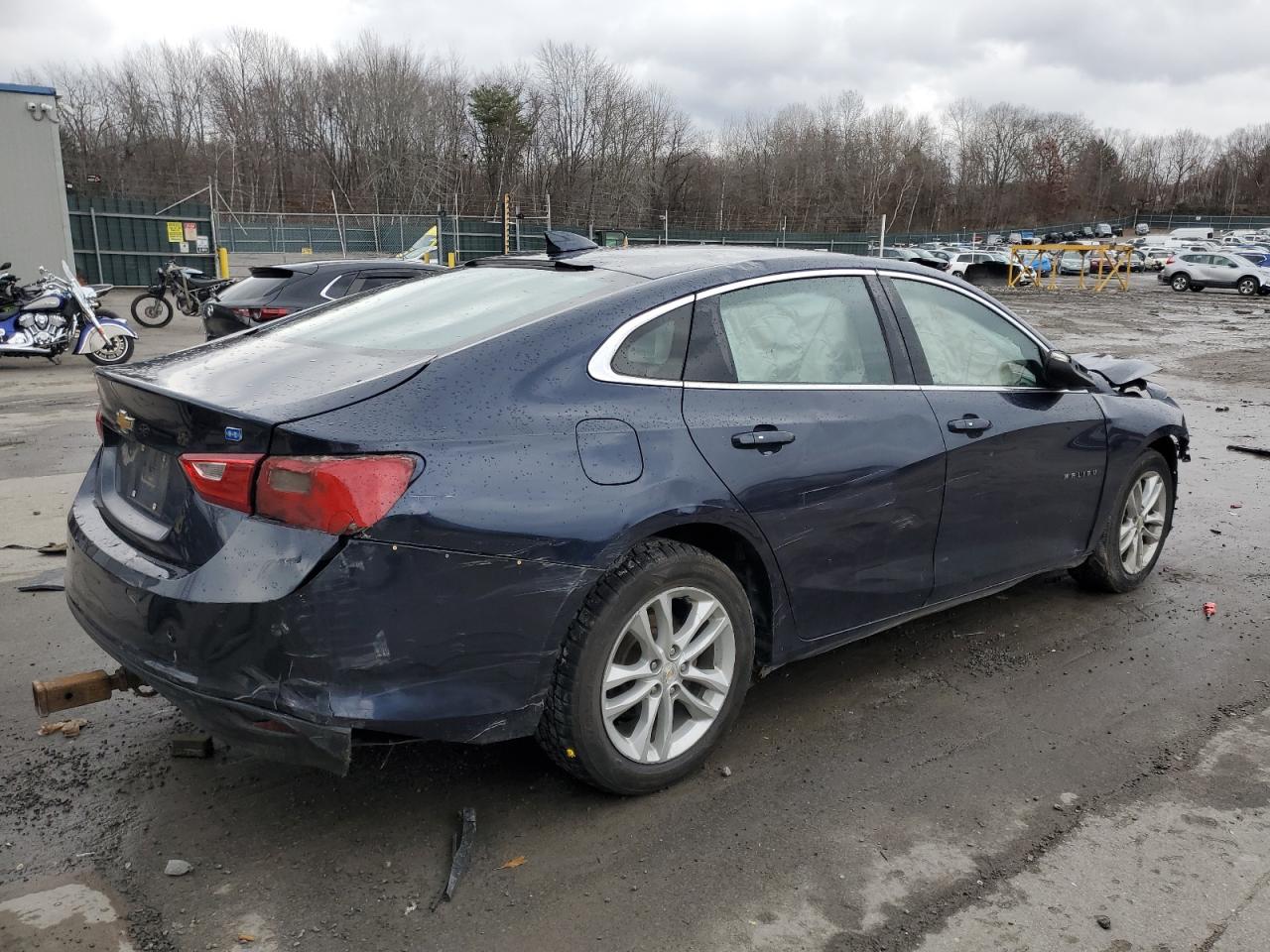 VIN 1G1ZJ5SU7GF310051 2016 CHEVROLET MALIBU no.3