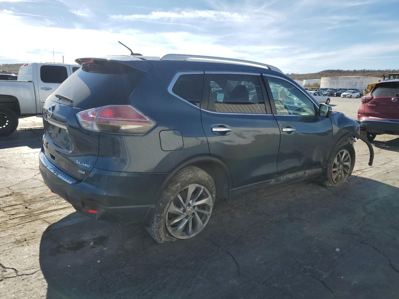 2014 Nissan Rogue - Image 3
