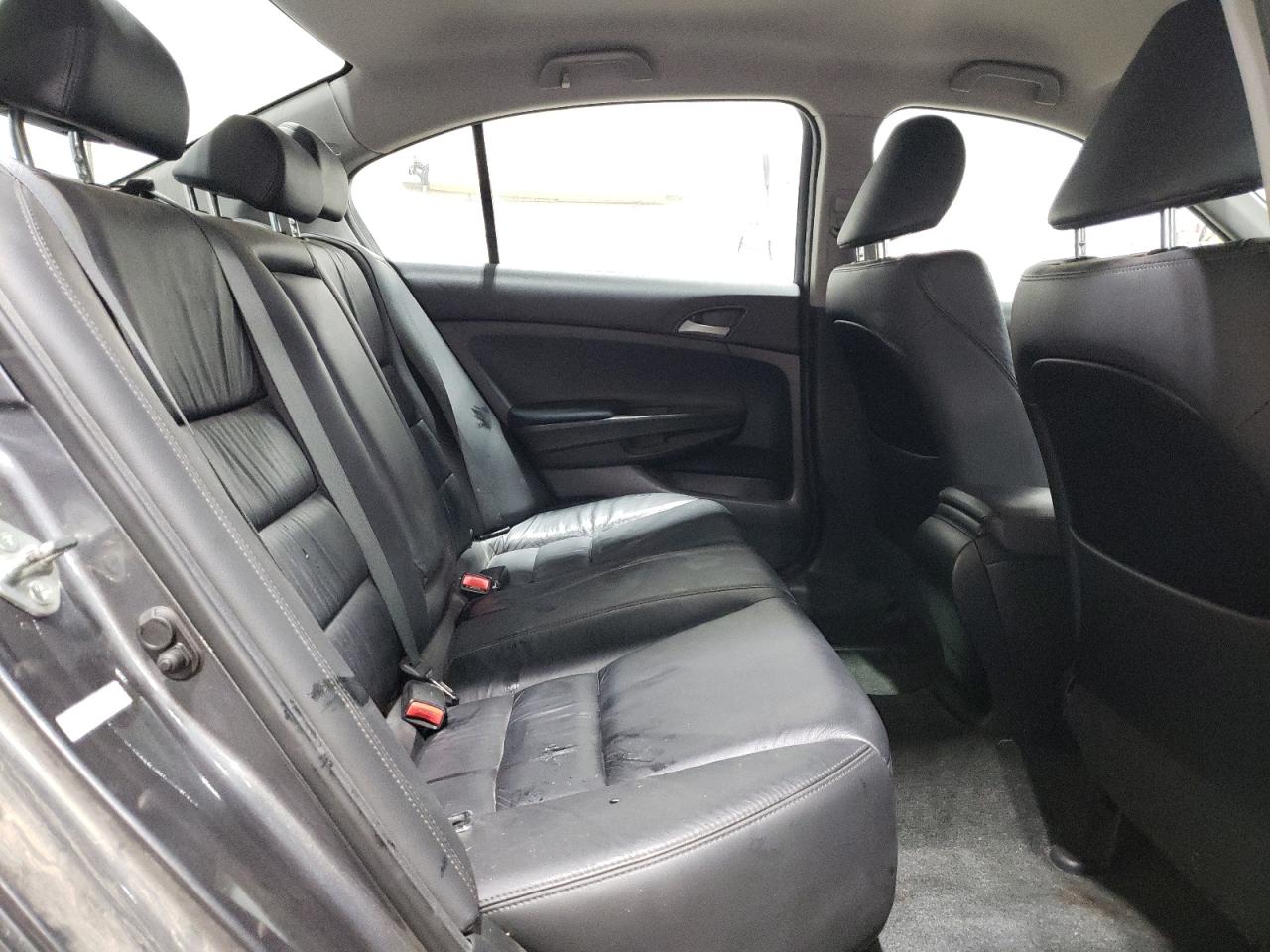 2012 Honda Accord - Image 10