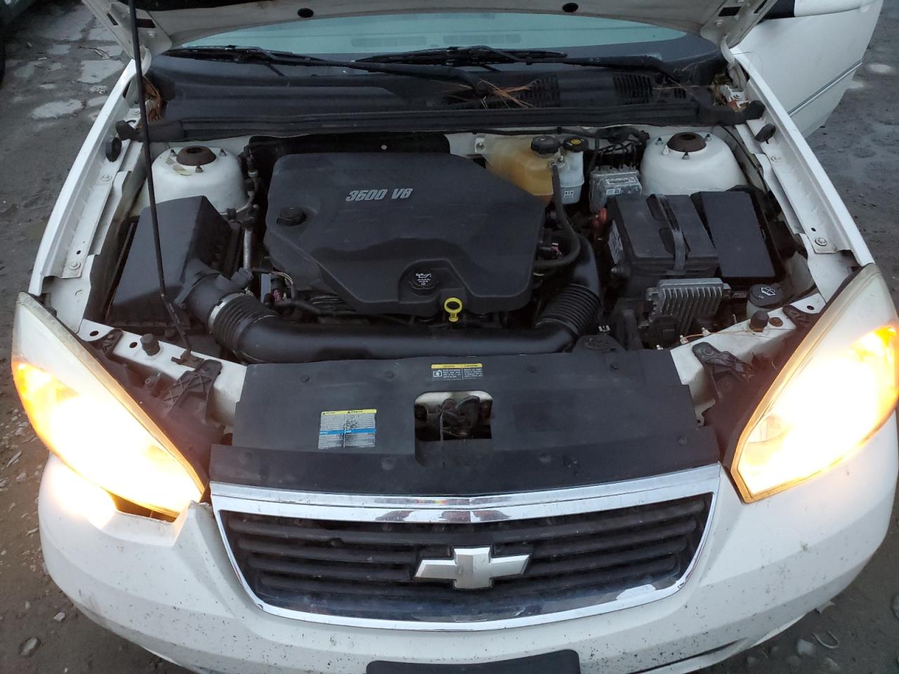 2007 Chevrolet Malibu - Image 11