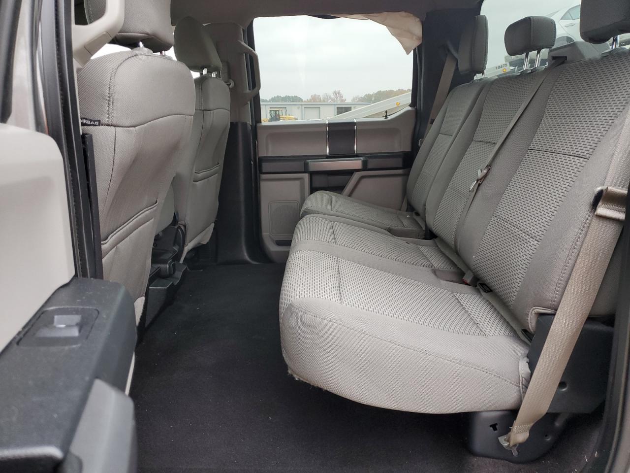 2016 Ford F-150 - Image 10