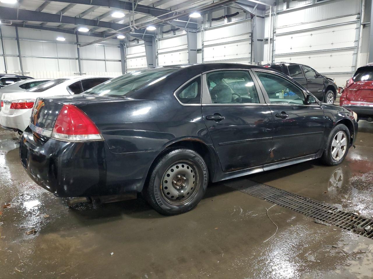 2010 Chevrolet Impala - Image 3