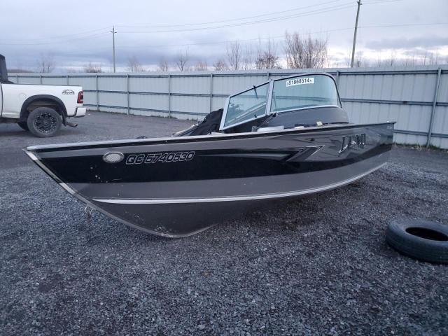 2017 LUND BOAT