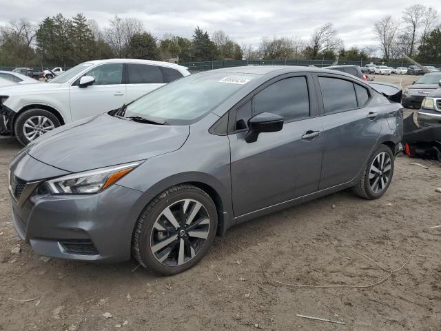  NISSAN VERSA 2022 Серый