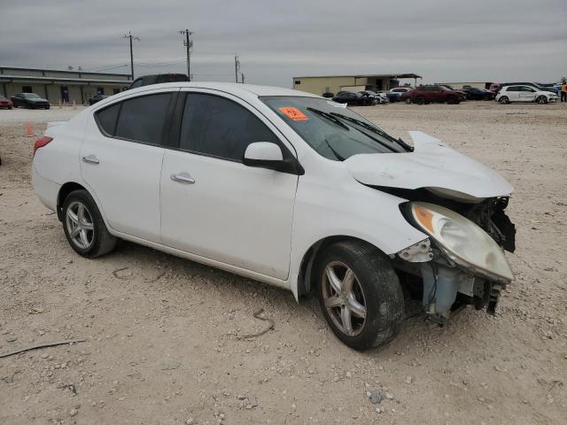 Седани NISSAN VERSA 2014 Білий