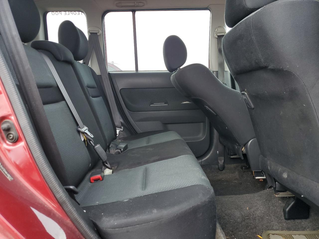 2006 Scion xB - Image 10