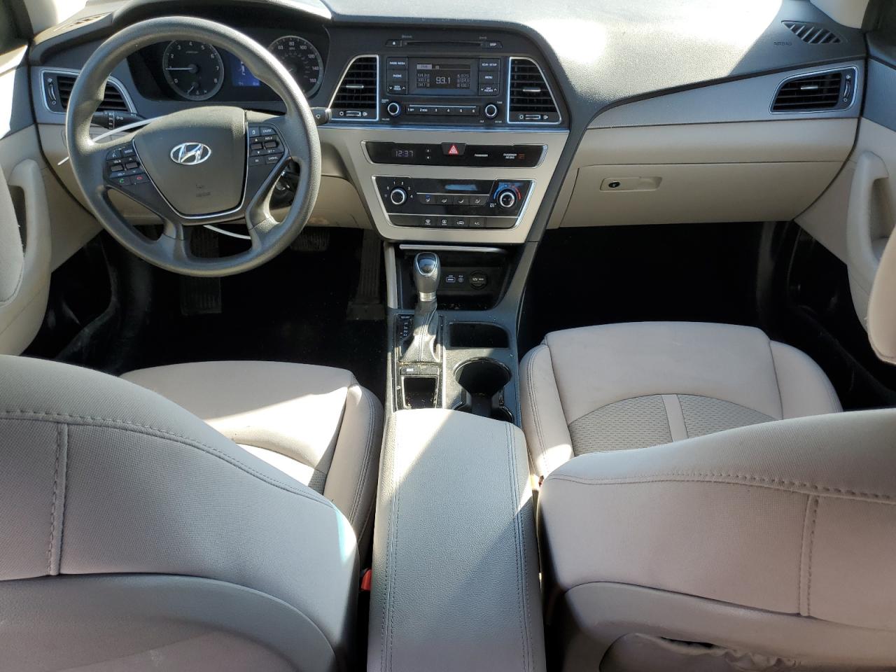 2017 Hyundai Sonata - Image 8