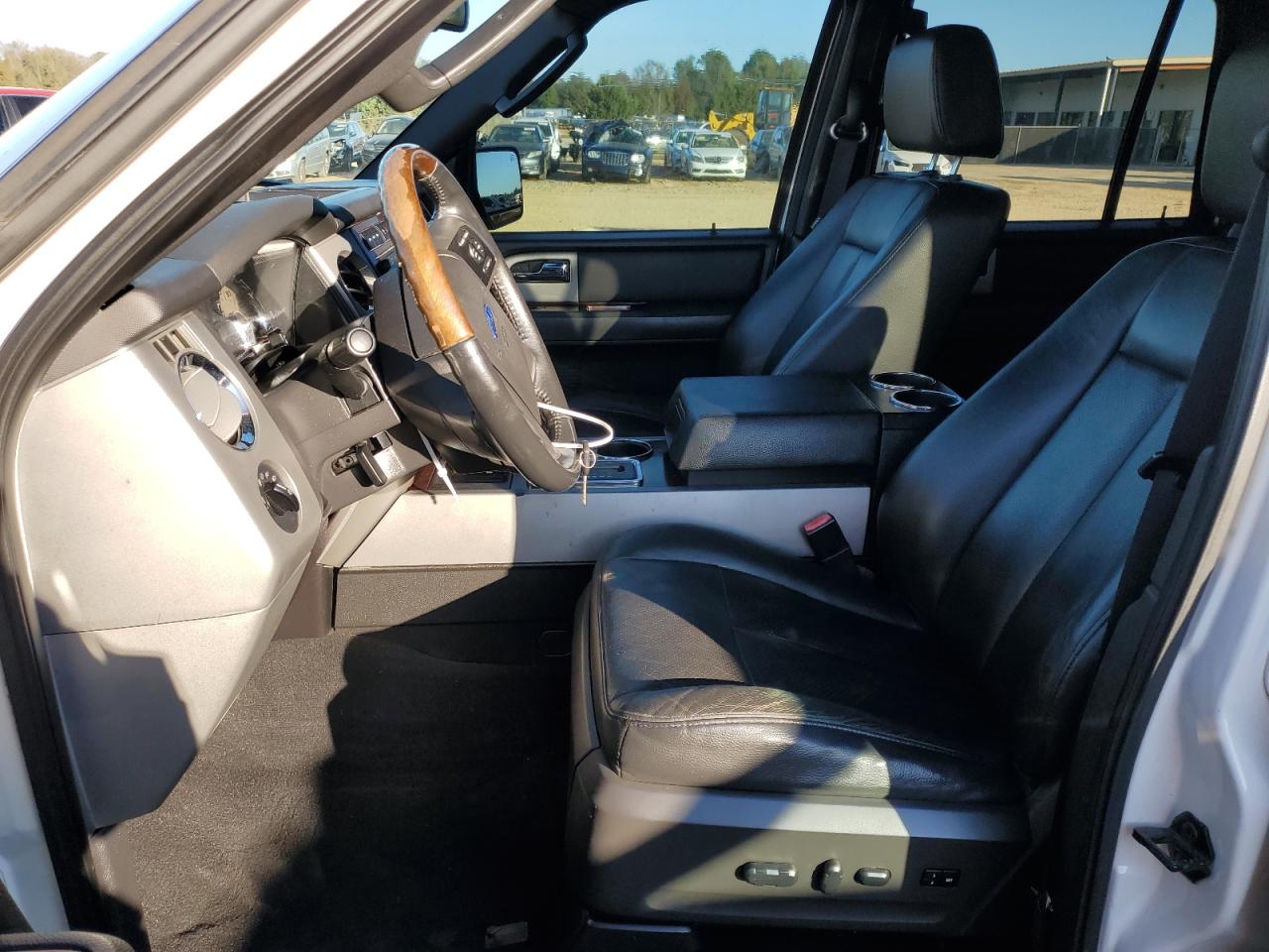 2007 Ford Expedition Limited VIN: 1FMFU19567LA66110 Lot: 80780234