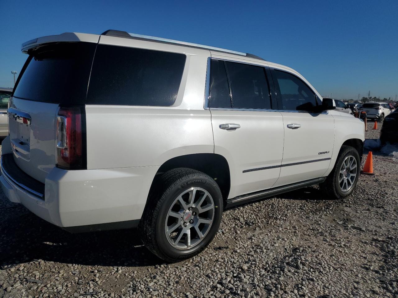 2018 GMC Yukon Denali VIN: 1GKS1CKJ1JR303383 Lot: 81512294