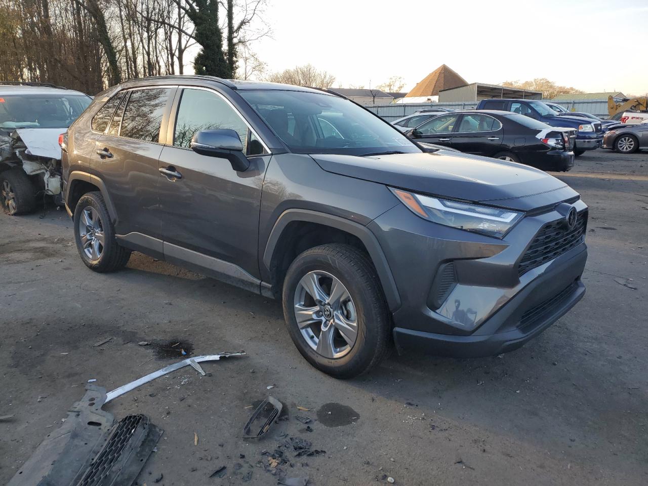 2022 Toyota RAV 4 - Image 4