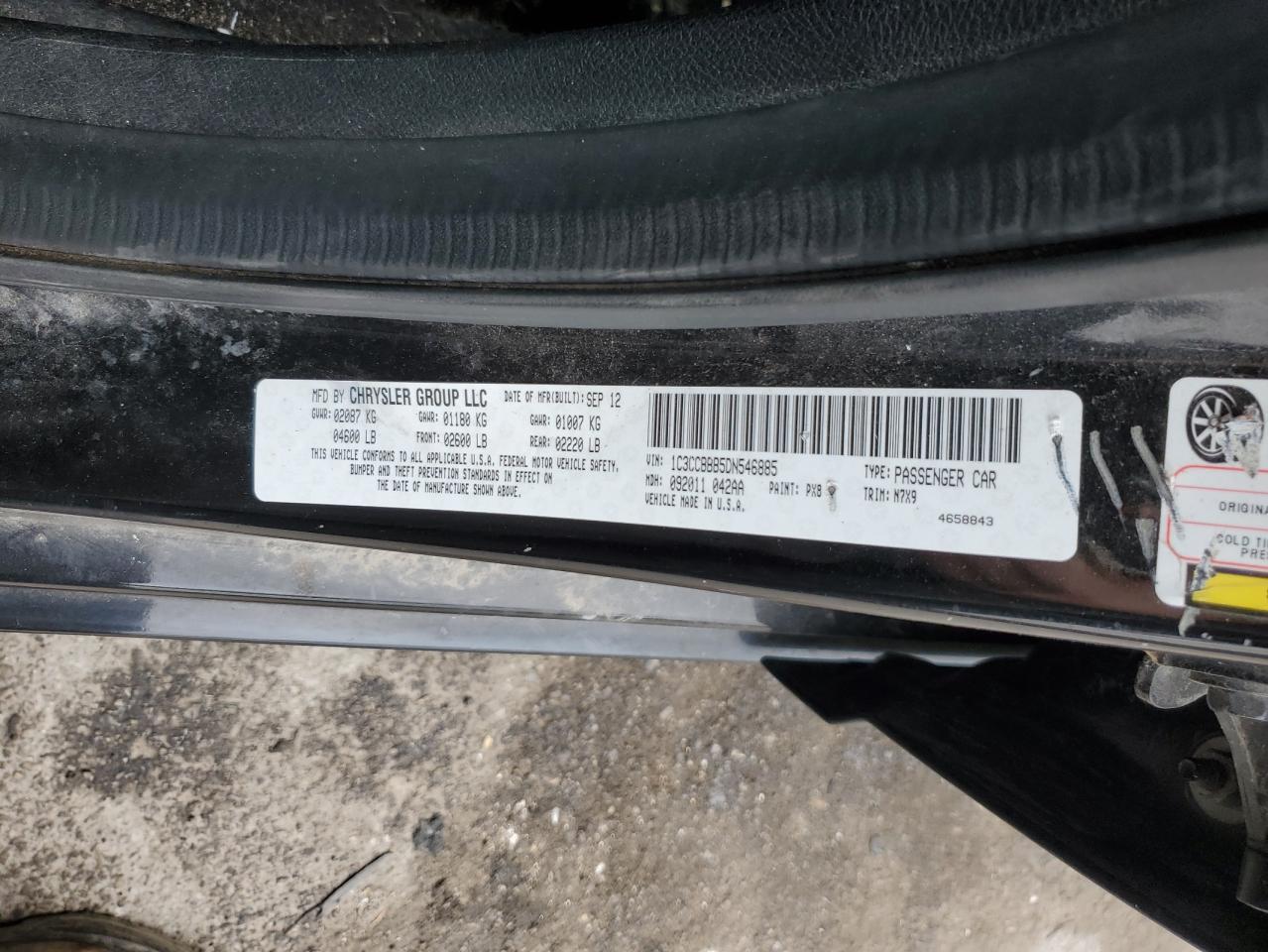 2013 Chrysler 200 - Image 14