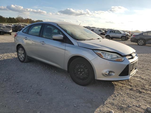 Sedans FORD FOCUS 2012 Silver