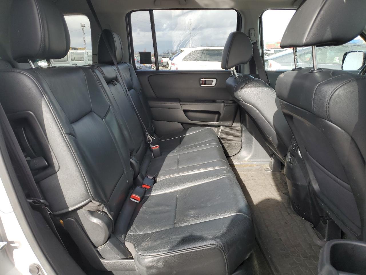2014 Honda Pilot - Image 11