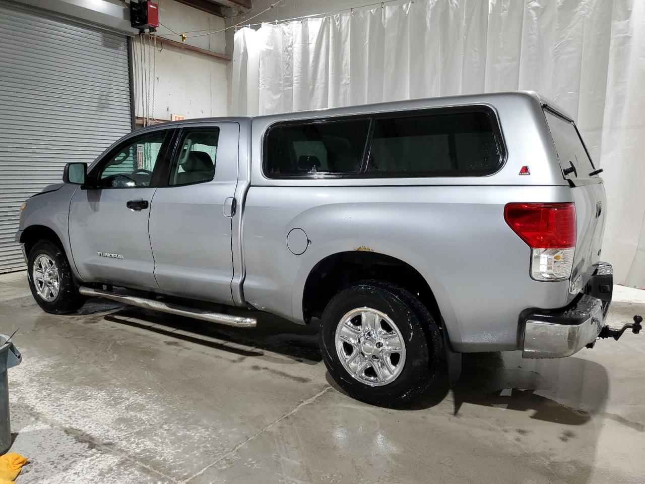 2011 Toyota Tundra - Image 2