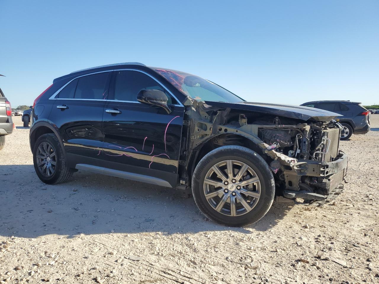 VIN 1GYFZCR44KF204883 2019 CADILLAC XT4 no.4