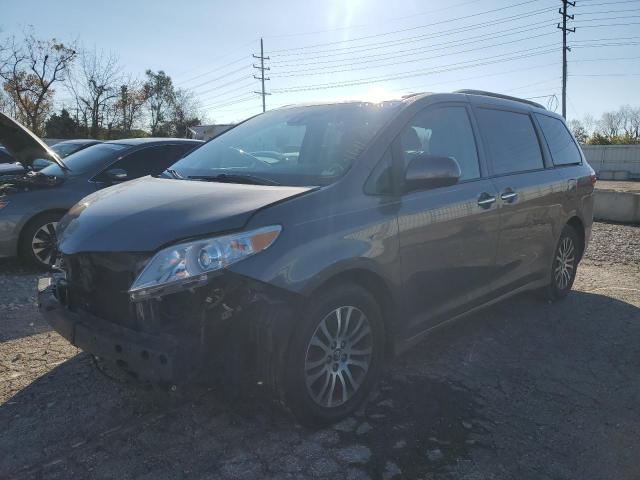 2018 Toyota Sienna Xle