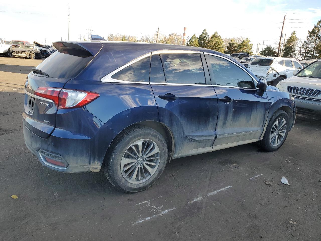 VIN 5J8TB4H79HL036572 2017 ACURA RDX no.3