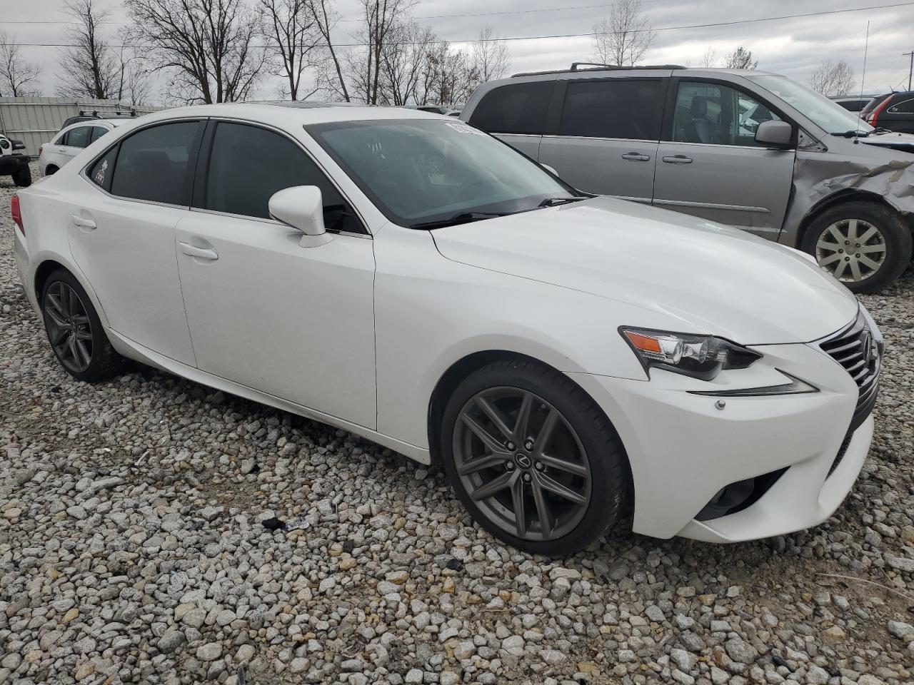 2014 Lexus IS - Image 4