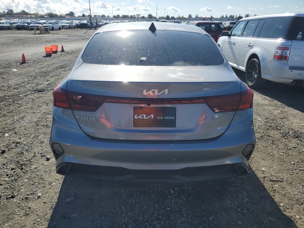 2023 Kia Forte - Image 6