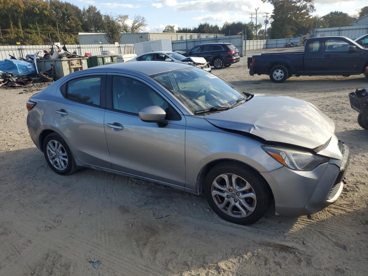 VIN 3MYDLBZV6GY126724 2016 TOYOTA SCION no.4