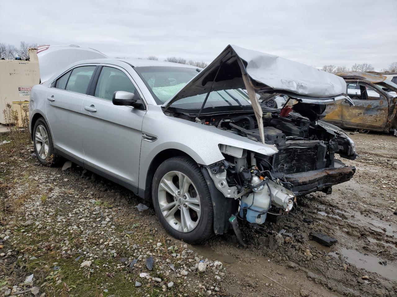 VIN 1FAHP2E86DG162887 2013 FORD TAURUS no.4