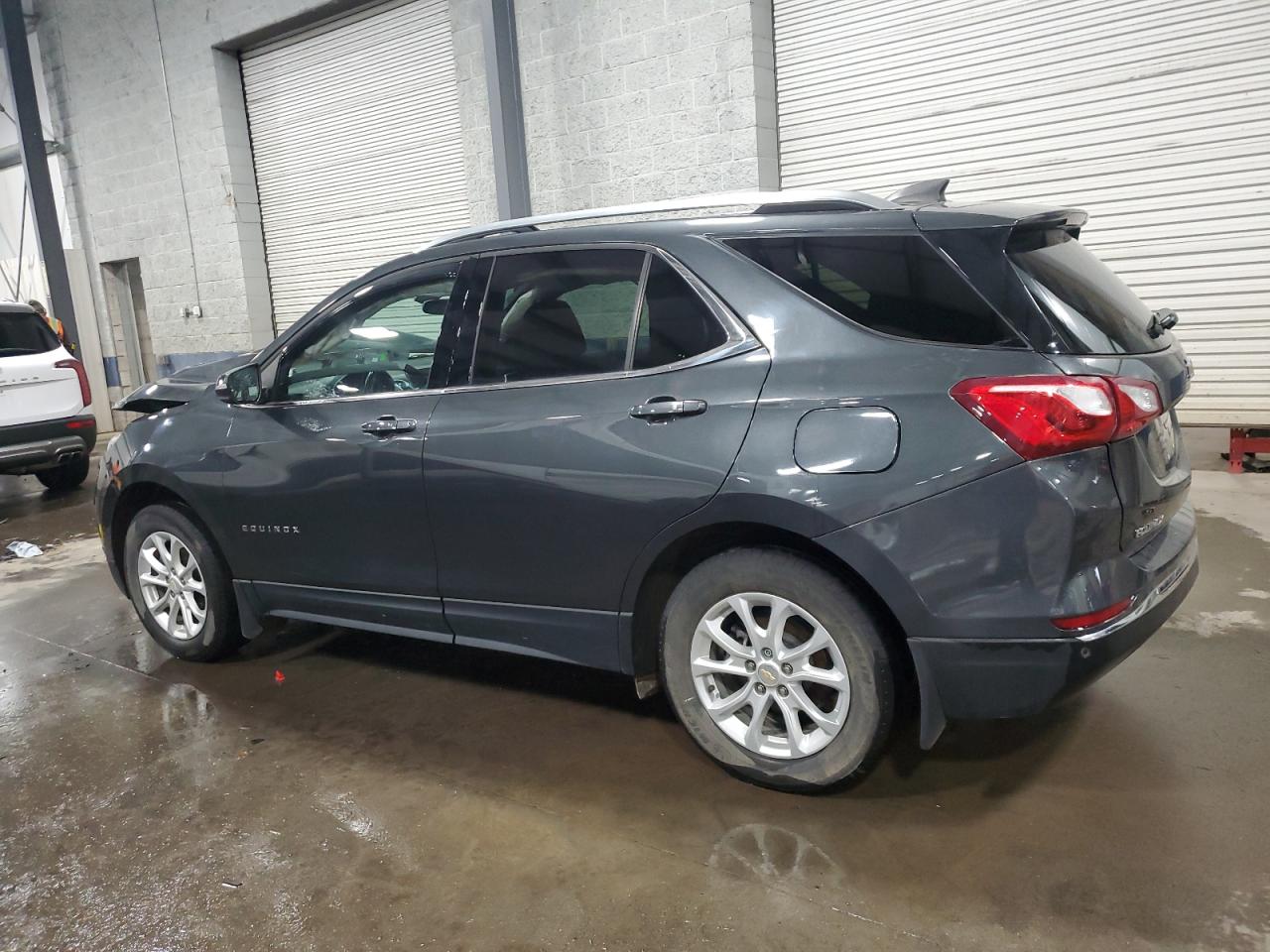 VIN 2GNAXSEV3J6341943 2018 CHEVROLET EQUINOX no.2