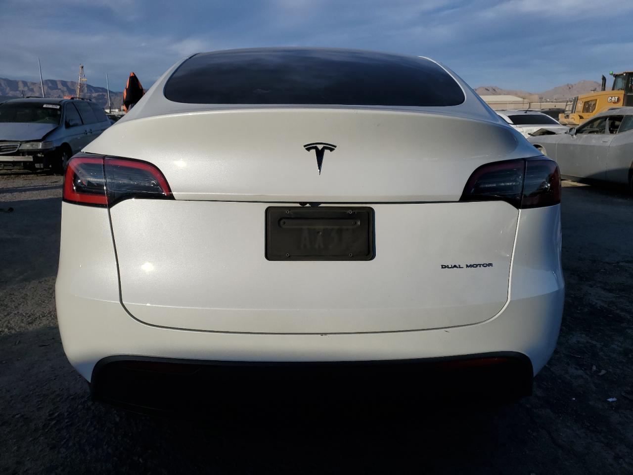 2023 Tesla Model Y VIN: 7SAYGDEE2PF644978 Lot: 82083404