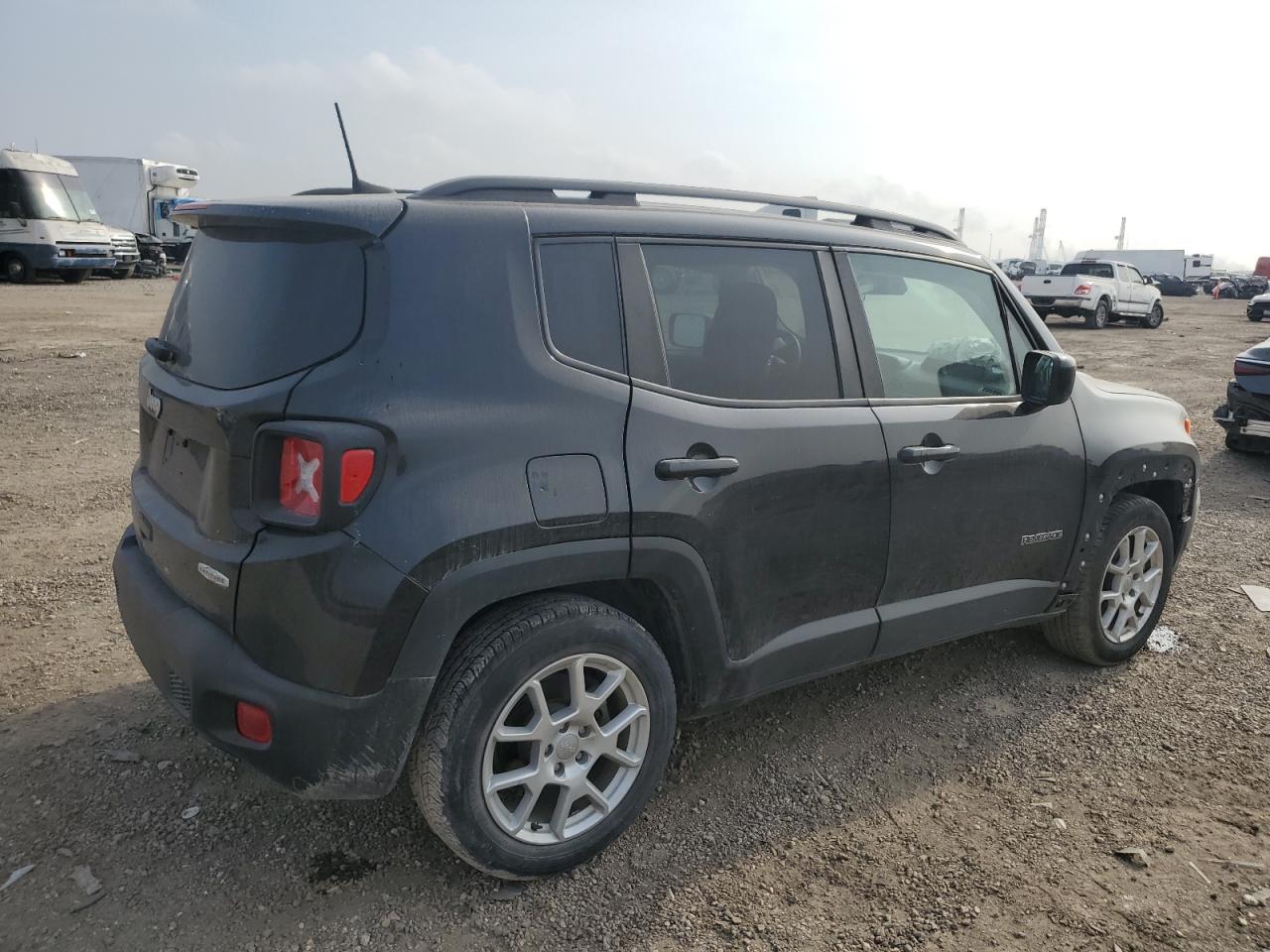 2019 Jeep Renegade - Image 3