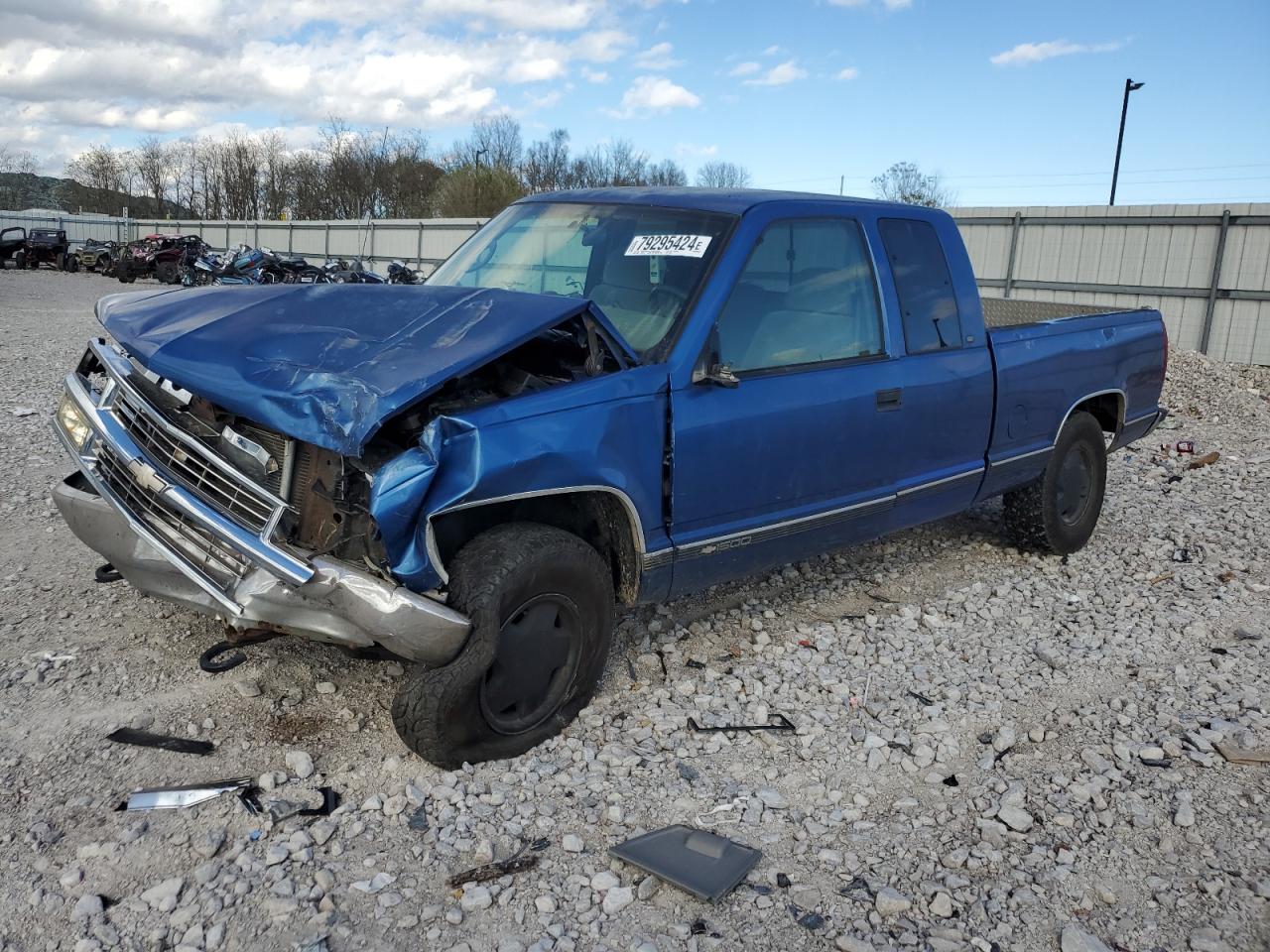 1997 Chevrolet Gmt-400 K1500 за продажба в Lawrenceburg, KY - Front End