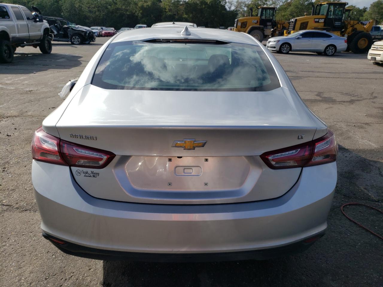 2021 Chevrolet Malibu - Image 6