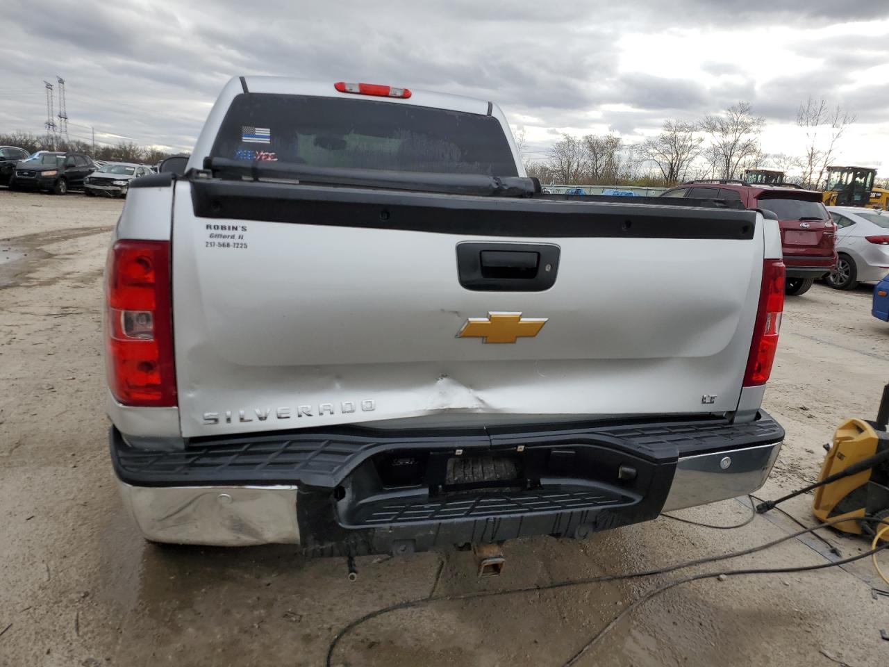 2012 Chevrolet Silverado - Image 6