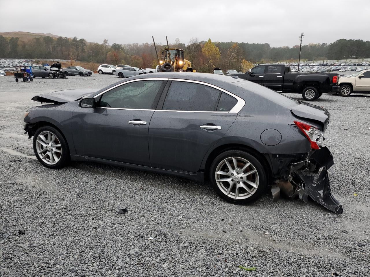2010 Nissan Maxima - Image 2