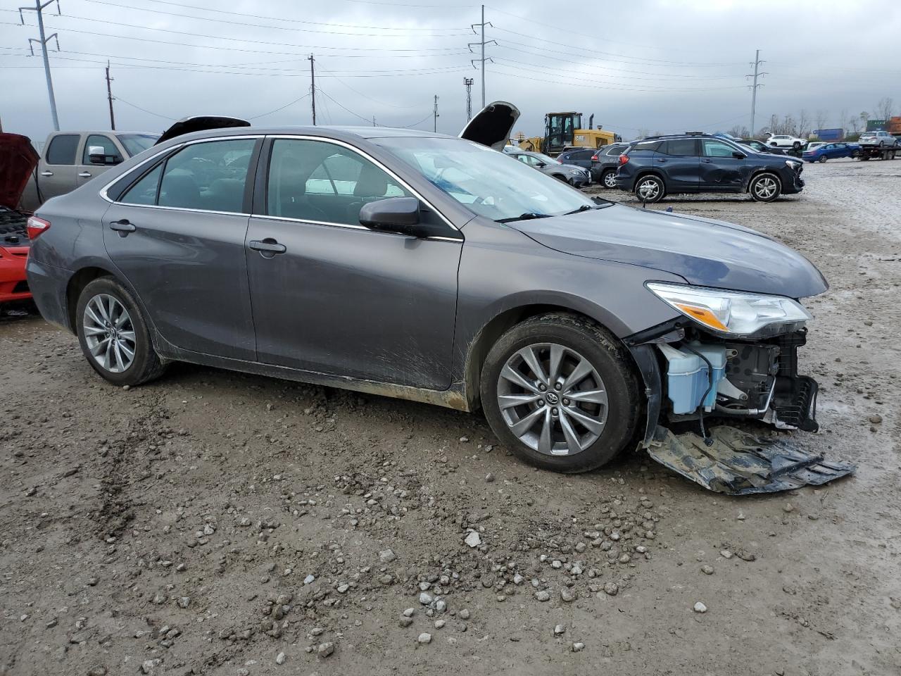 VIN 4T1BF1FK8HU647235 2017 TOYOTA CAMRY no.4