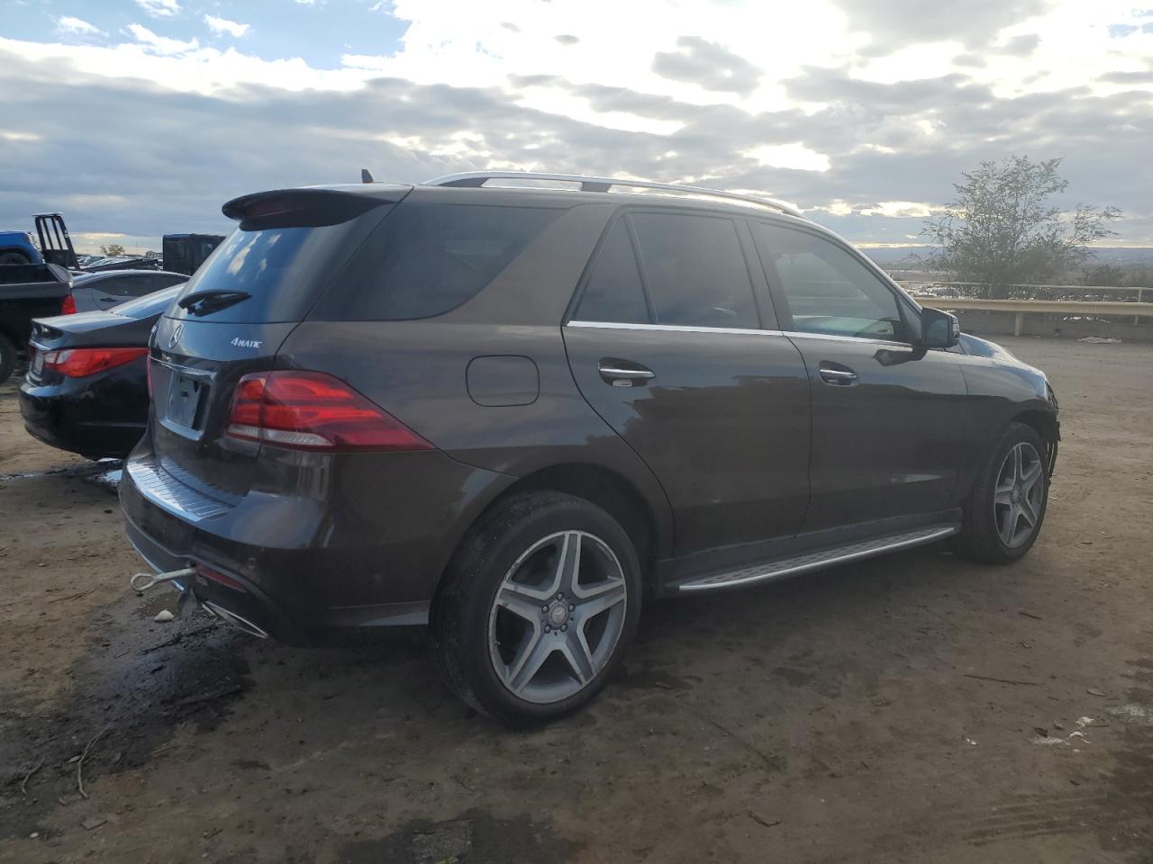 VIN 4JGDA5HB9GA598848 2016 MERCEDES-BENZ GLE-CLASS no.3