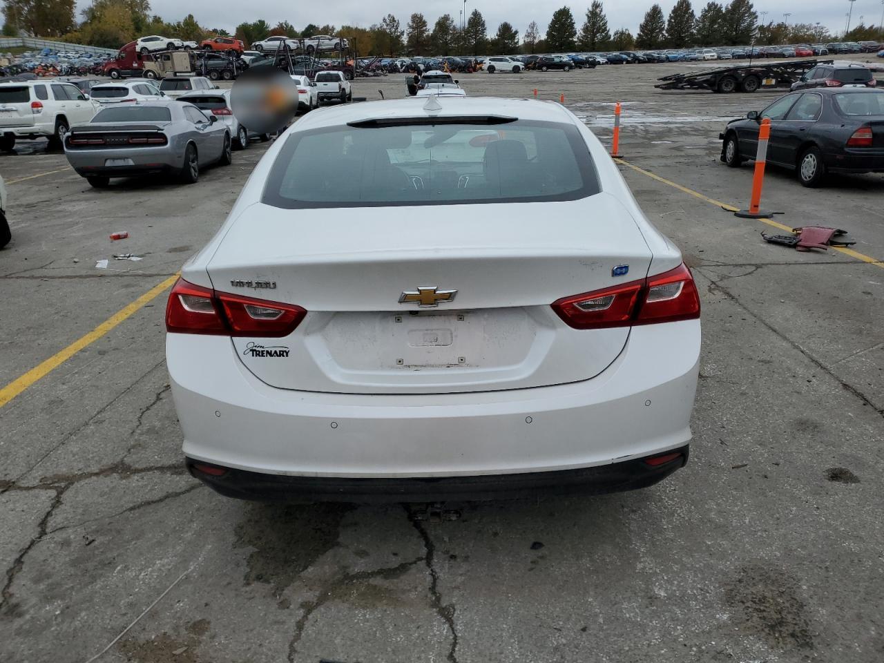 2016 Chevrolet Malibu - Image 6