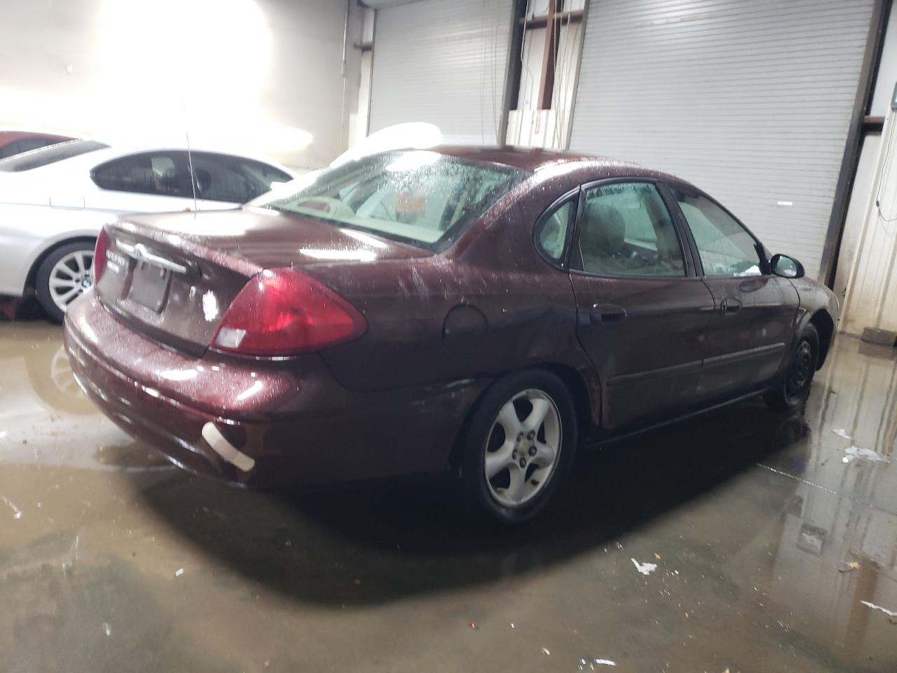 2001 Ford Taurus - Image 3