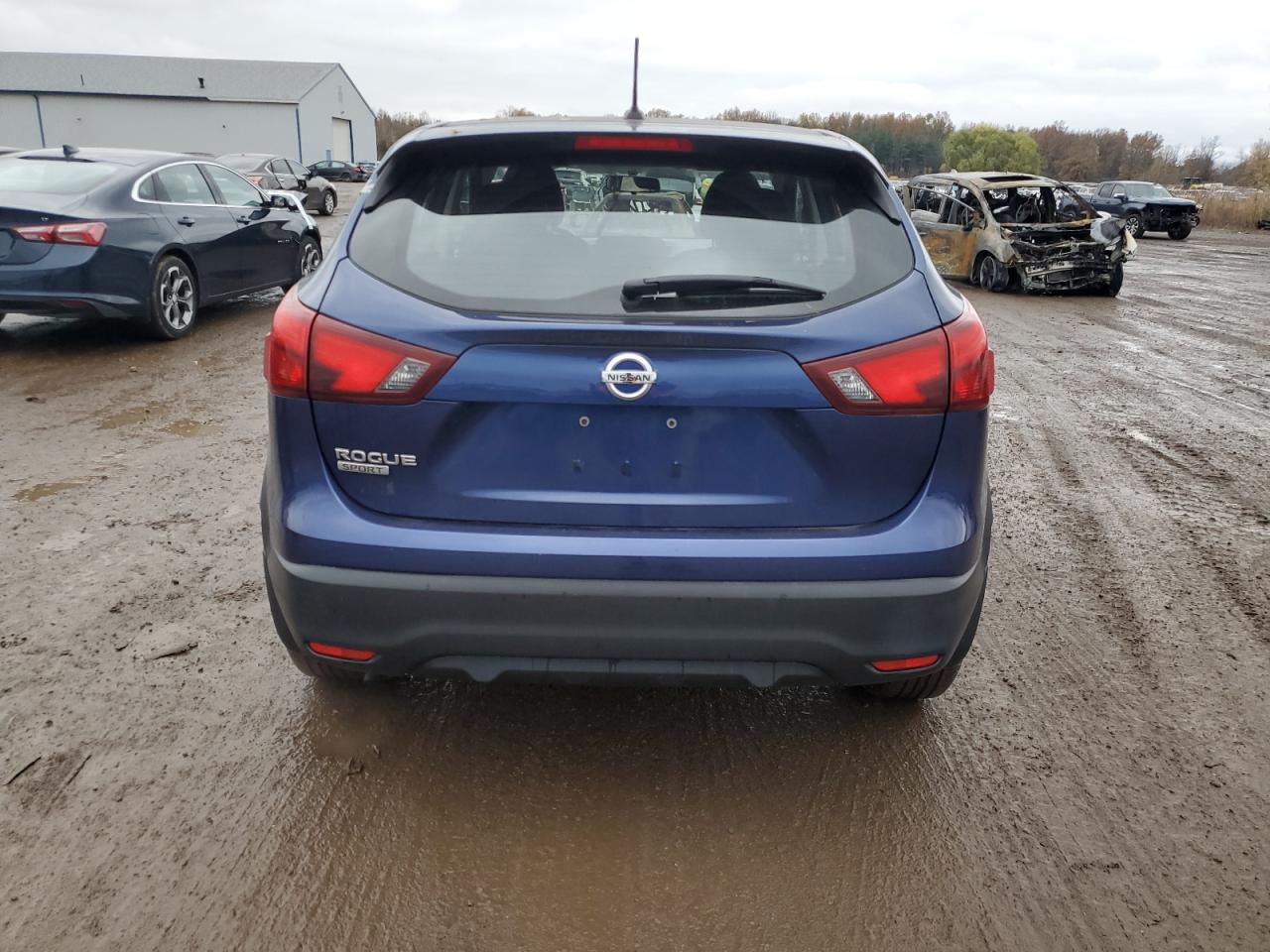 2018 Nissan Rogue - Image 6