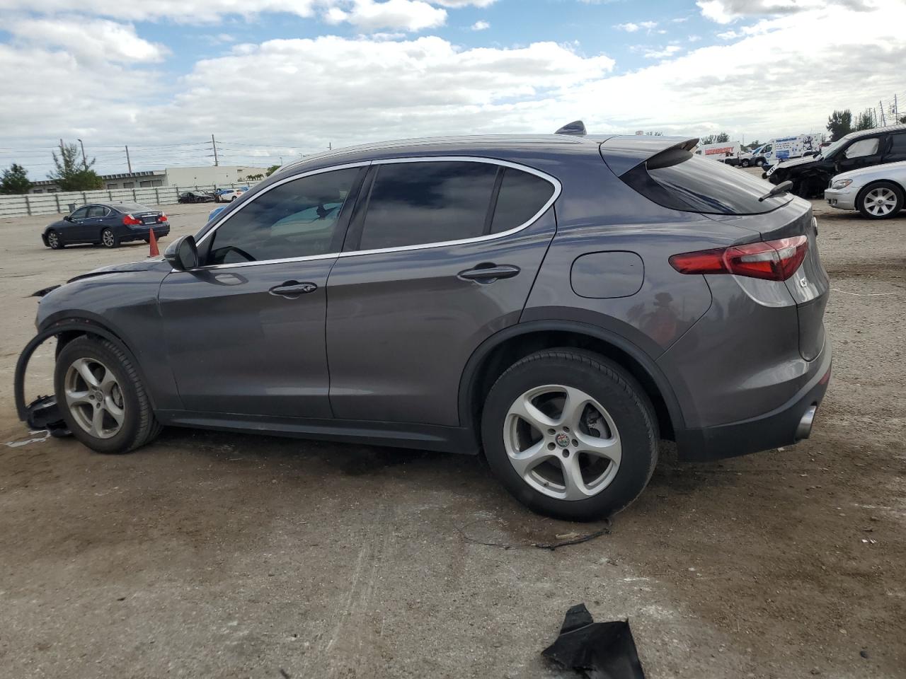 2020 Alfa Romeo Stelvio - Image 2