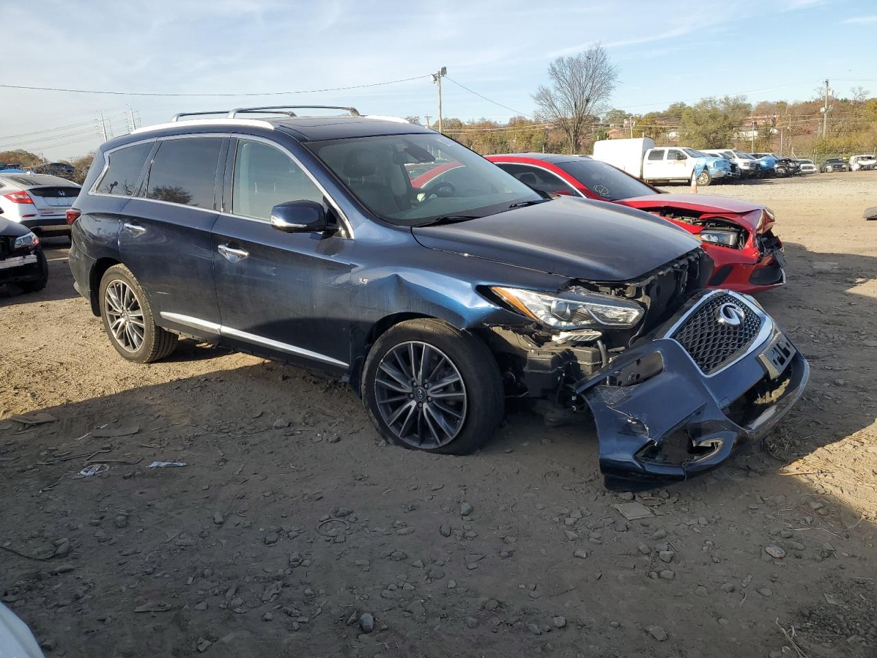 2017 Infiniti QX60 - Image 4