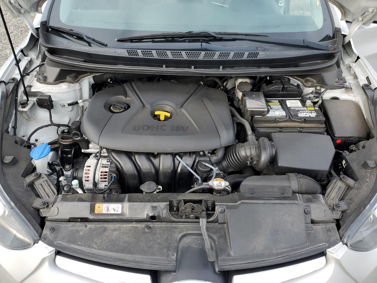 2015 Hyundai Elantra - Image 12