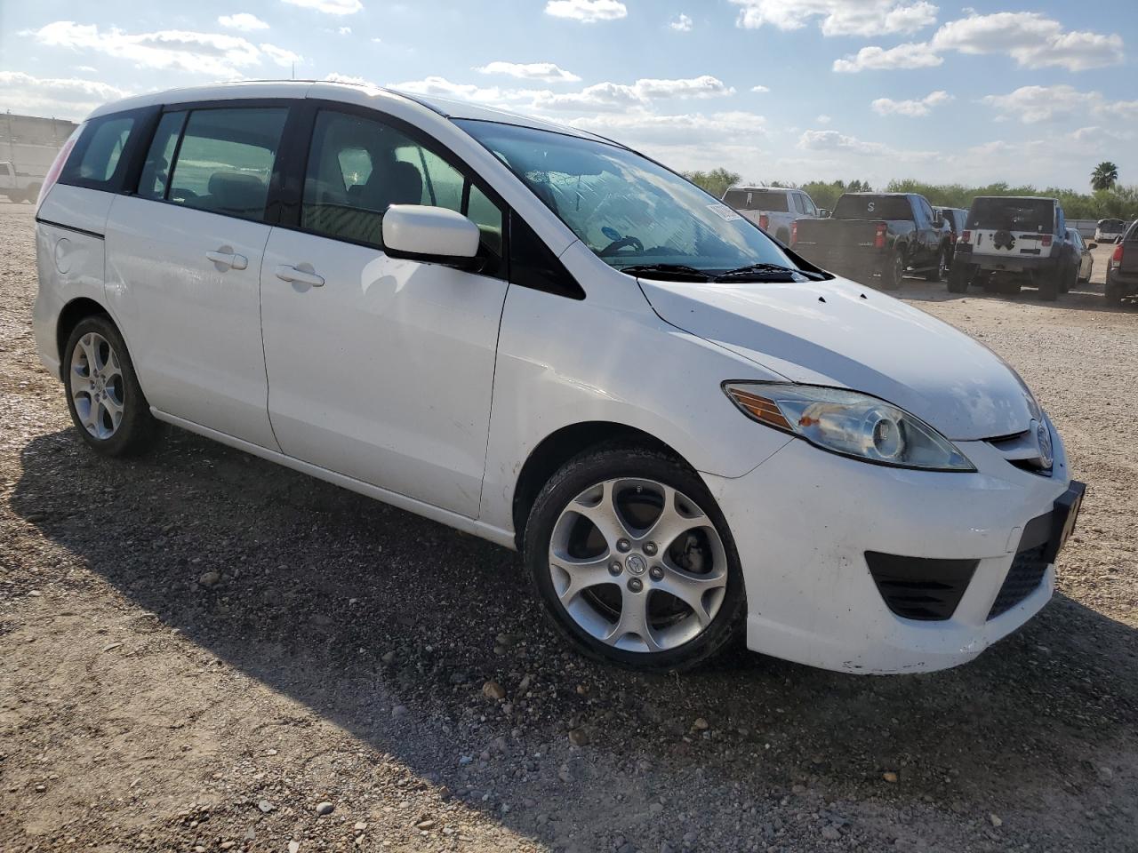 2010 Mazda 5 - Image 4