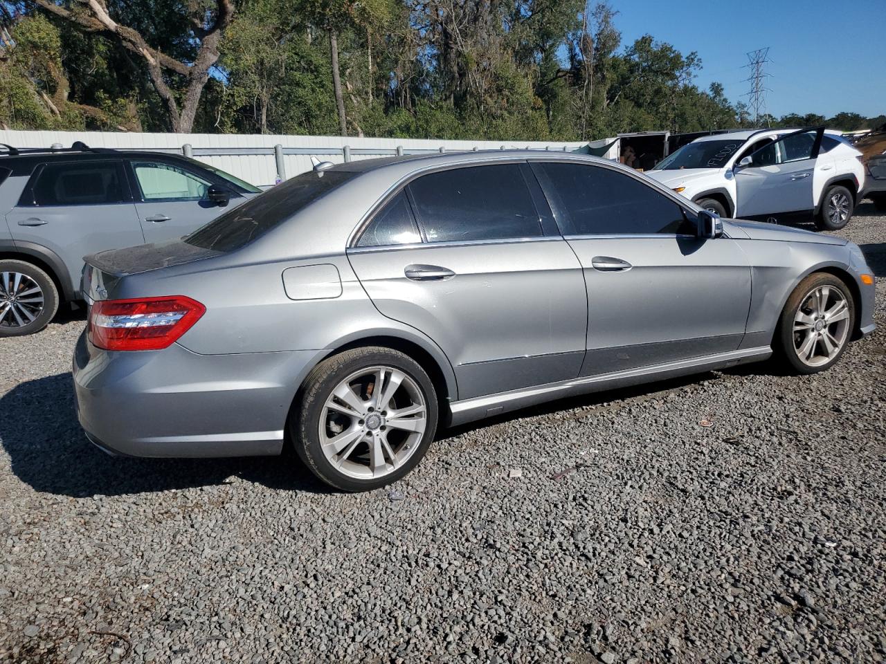 VIN WDDHF8JB3DA756217 2013 MERCEDES-BENZ E-CLASS no.3