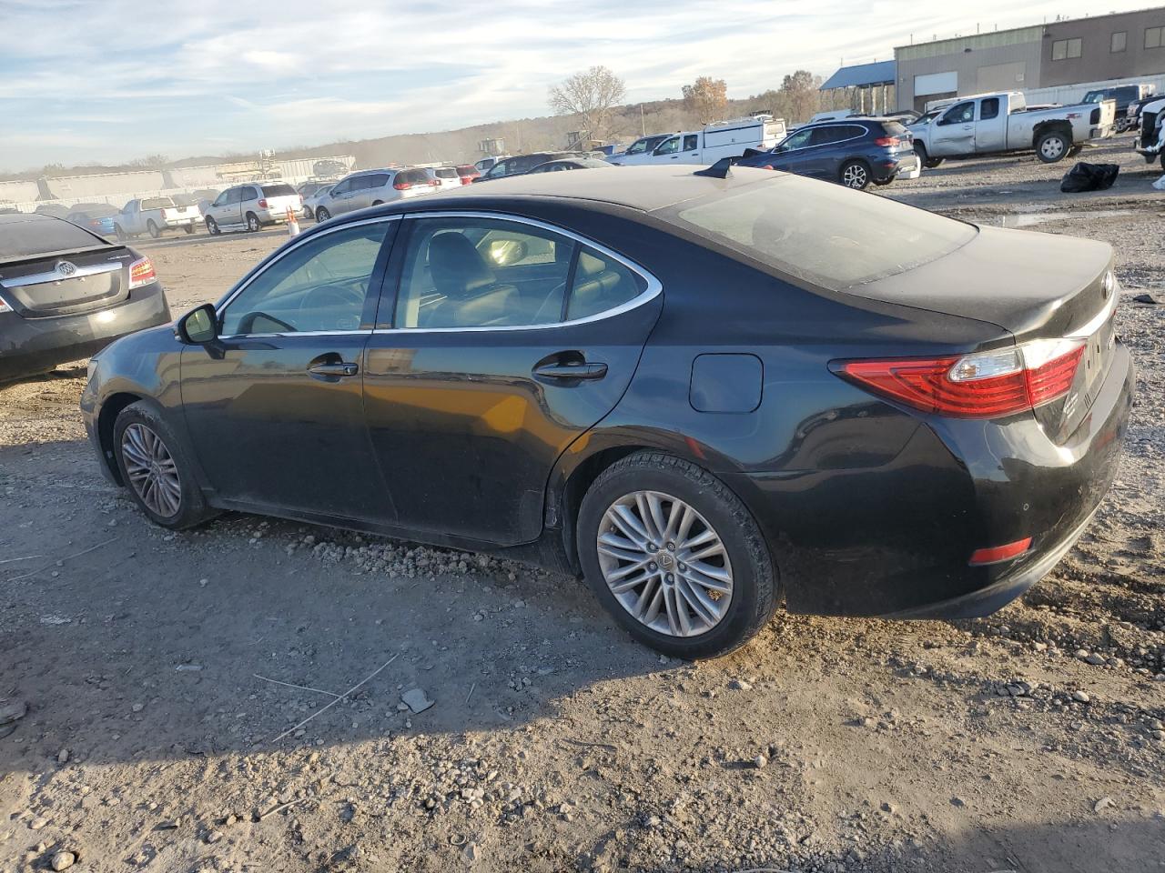 VIN JTHBK1GG7D2050608 2013 LEXUS ES350 no.2