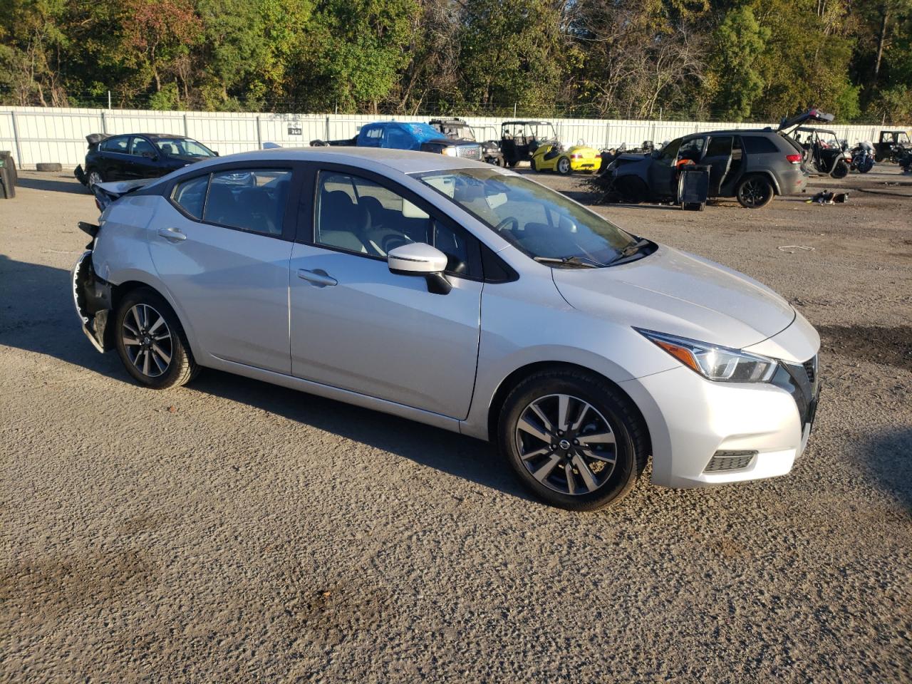 2021 Nissan Versa - Image 4